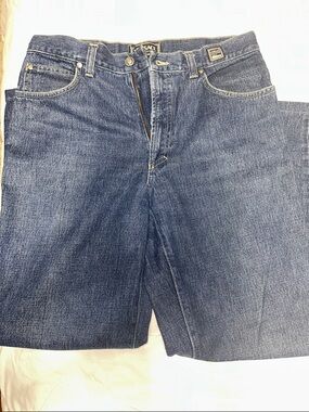 Classic Straight Leg Women's Jeans in Dark Blue Denim